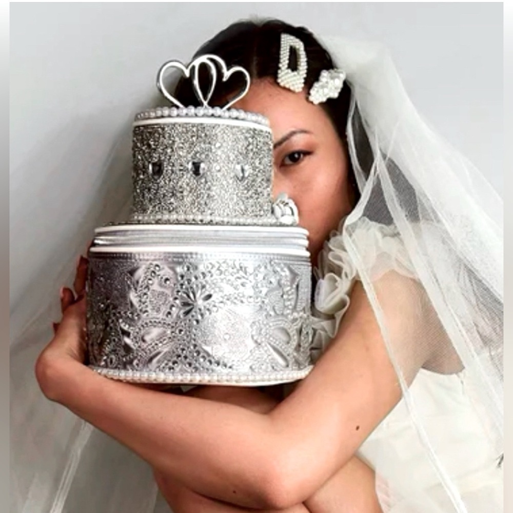 🩶 Betsey Johnson Kitsch Frost Yourself
Silver Rhinestone Wedding Cake 
Crossbody